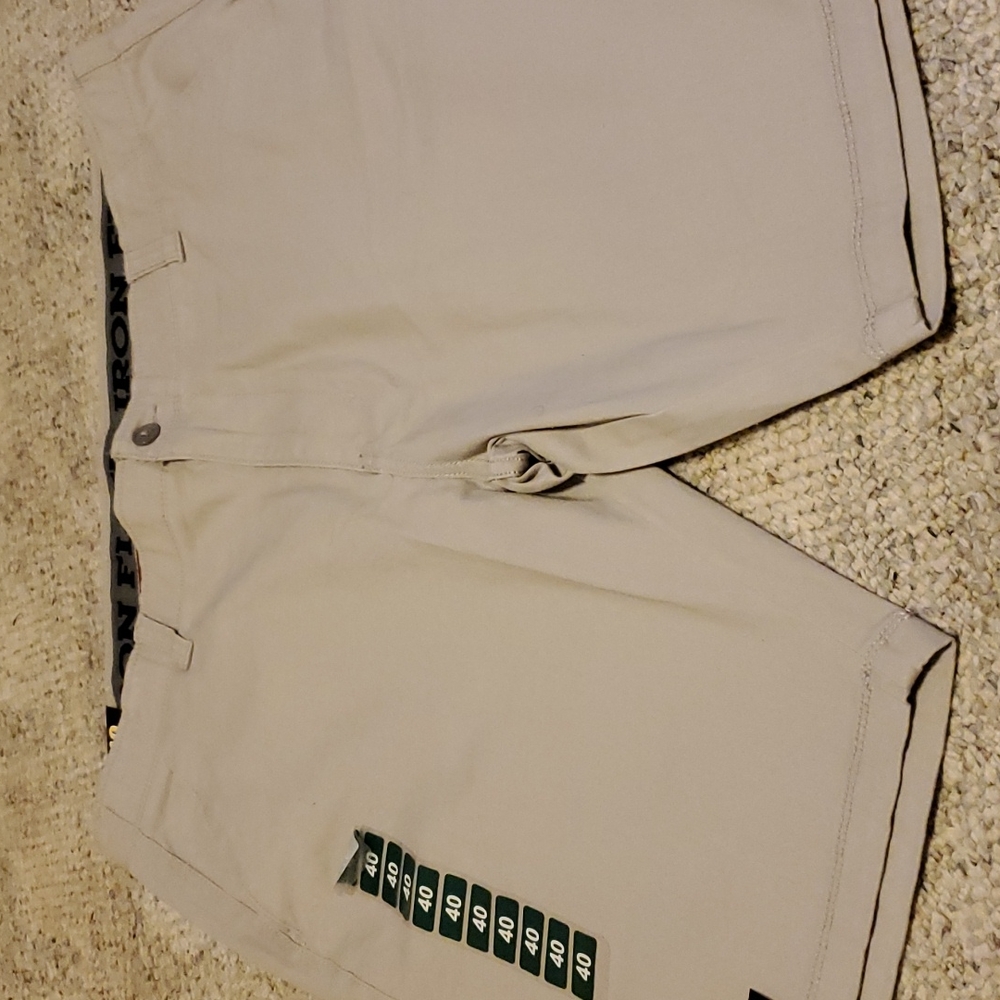 Iron Co Men Shorts Size 40. (Hit at knee)